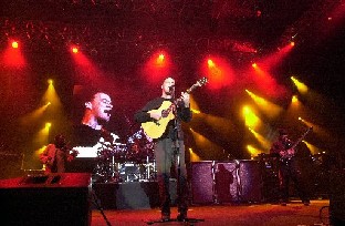 DS DAVE MATTHEWS STAGE.JPG